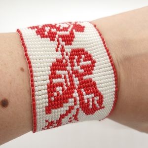 Loom Beaded Bracelets Pearl & Red Roses